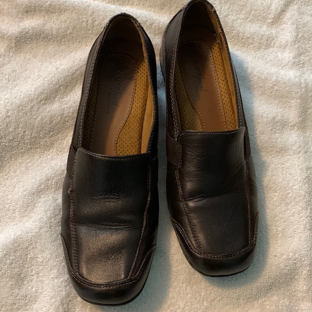 Ladies dark brown loafers.